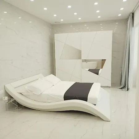 Elegant Basement * Orosei